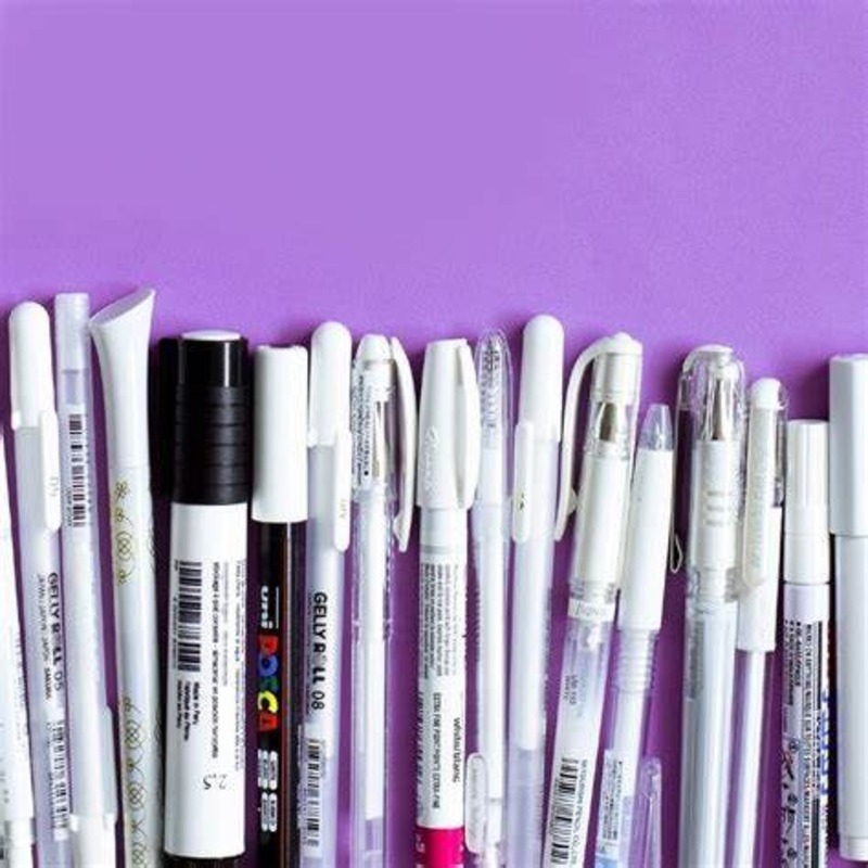 White color pen